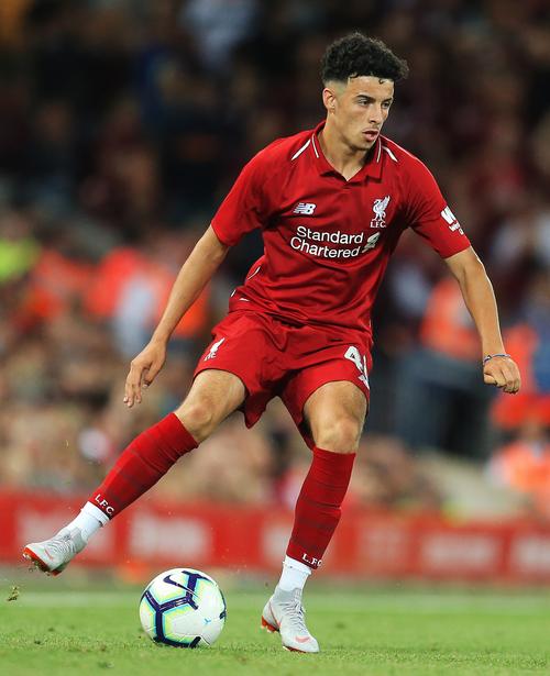 足球中超球队前锋脚踝受伤，赛季恐报销